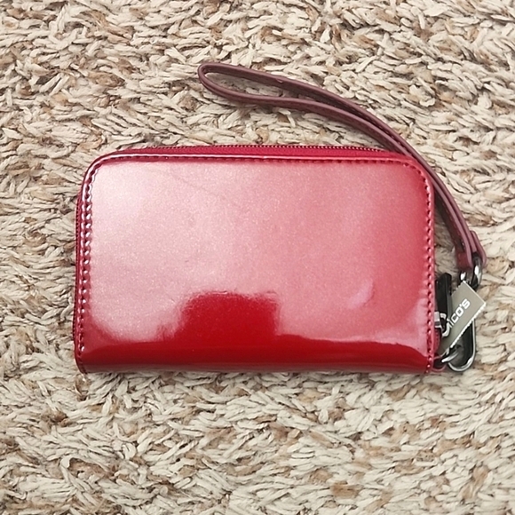 *NWT Chico's 6x4x1" Zip Wallet Patent Leather Red - Picture 6 of 6